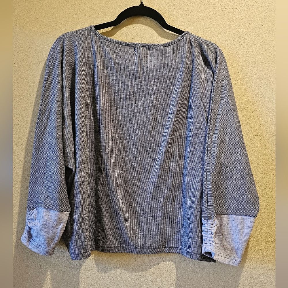 Johnny Was Blue Heathered Relaxed Crewneck Sweater - Picture 5 of 7